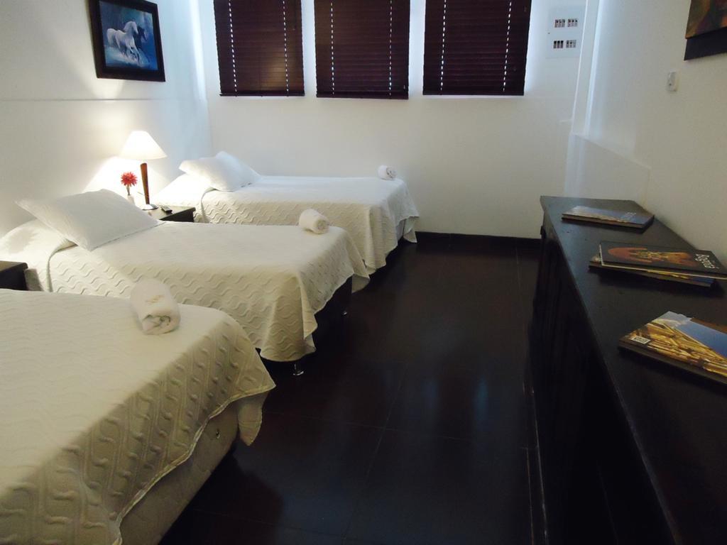 Hotel Estadio 63C Bogota Kamer foto
